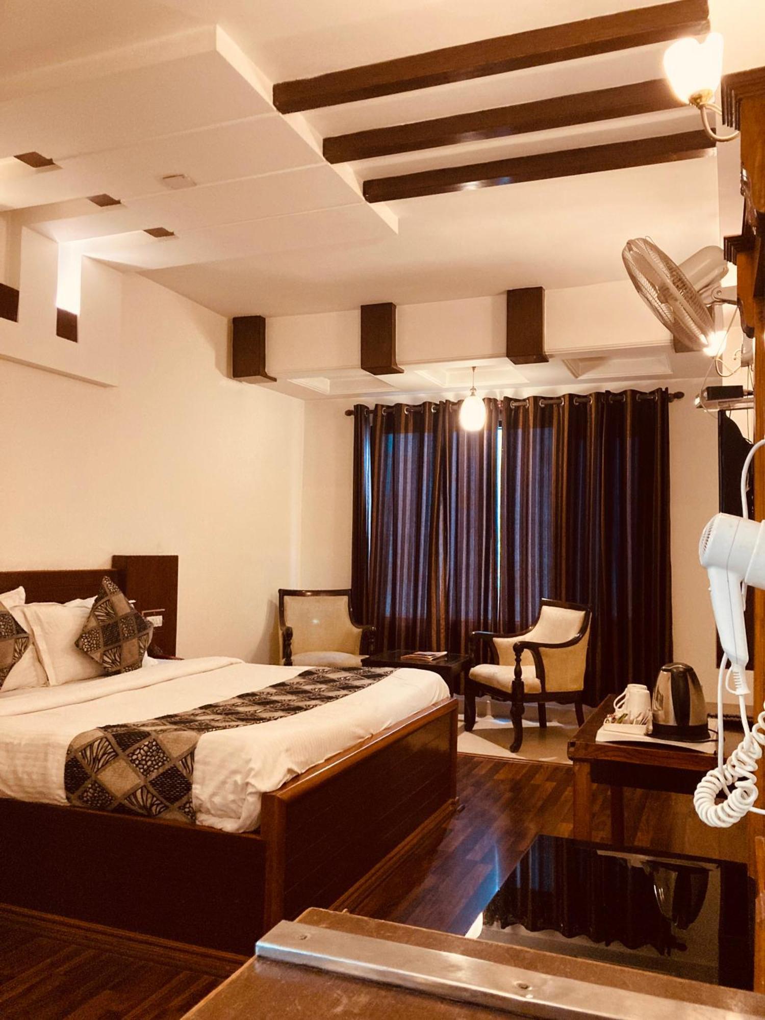 Hamara Lodge Rewāri エクステリア 写真